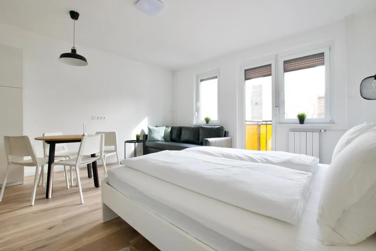Standard Apartment By Hi5 - Dessewffy 37 Suites Budapest