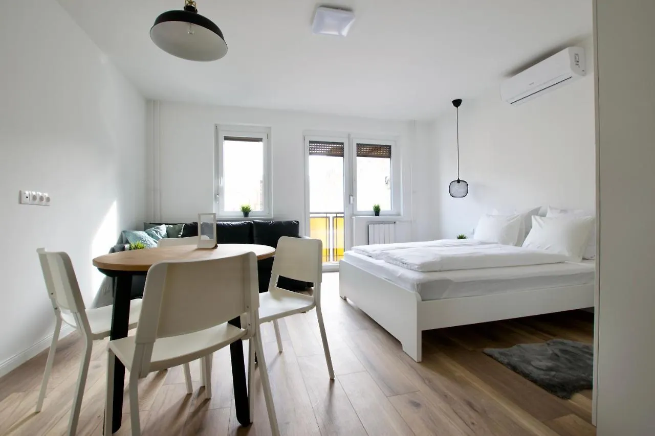 Standard Apartment By Hi5 - Dessewffy 37 Suites Budapest Hungary