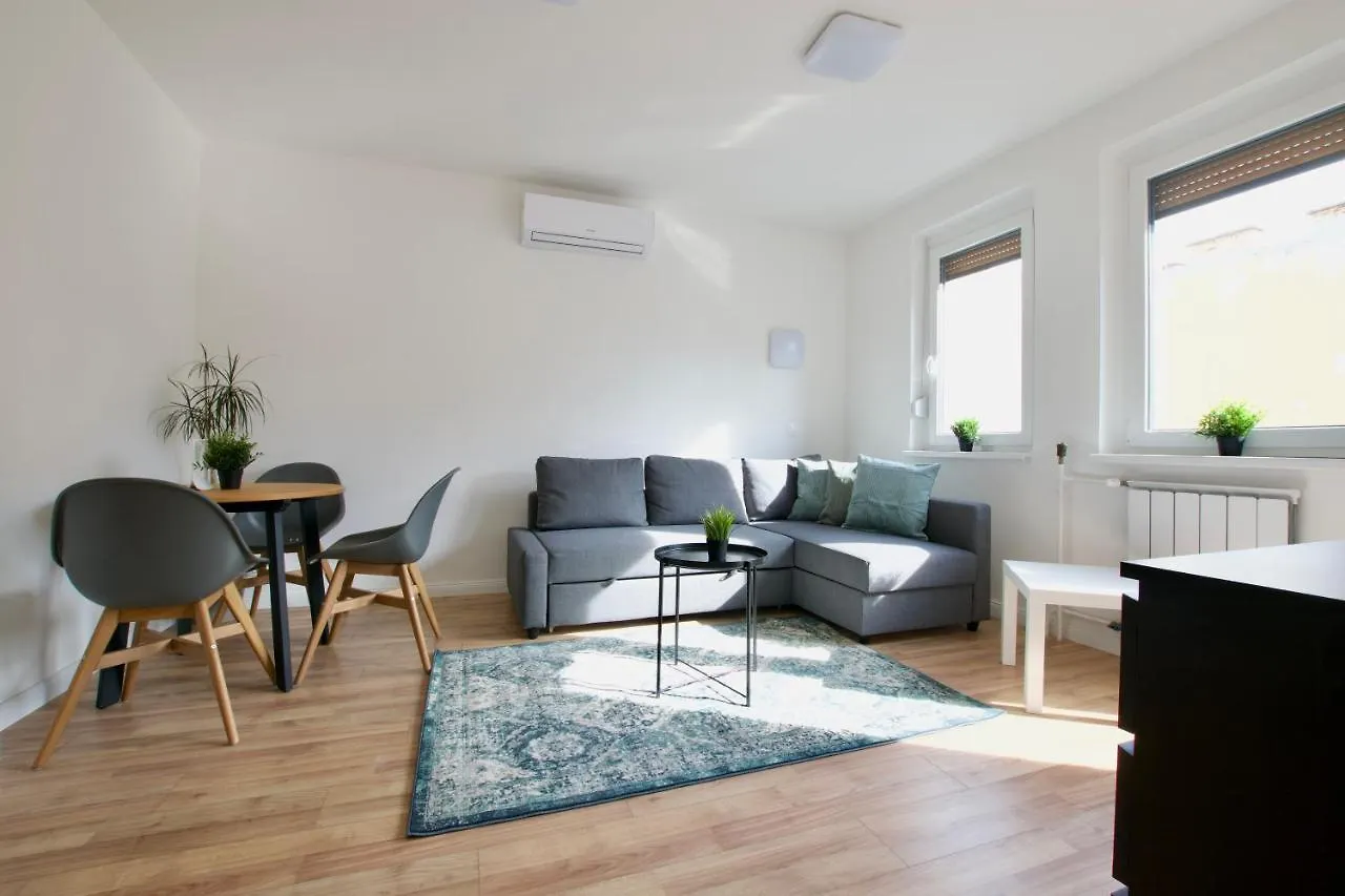 Standard Apartment By Hi5 - Dessewffy 37 Suites Budapeszt